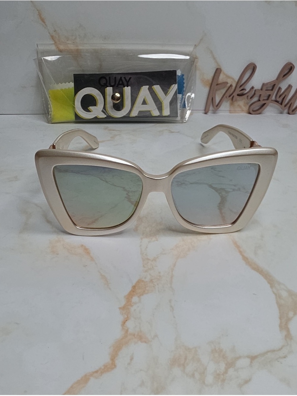 Quay Womens Sunglasses CHAIN REACTION Mirror Rose Lens With Case